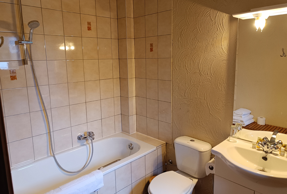 Séjour de 2 ou 3 nuits en demi-pension dans la belle vallée de la Semois près de Bouillon - Hôtel Au Coeur Bion