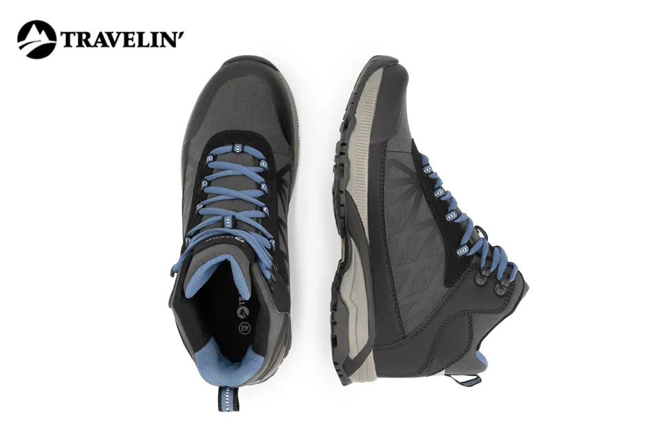 Chaussures de randonn&eacute;e r&eacute;sistantes
