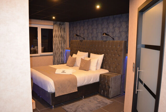 Escapade à la côte belge : luxueux séjour de 2 nuits incluant un repas, une balade en bateau et plus encore - B&B Neptunus