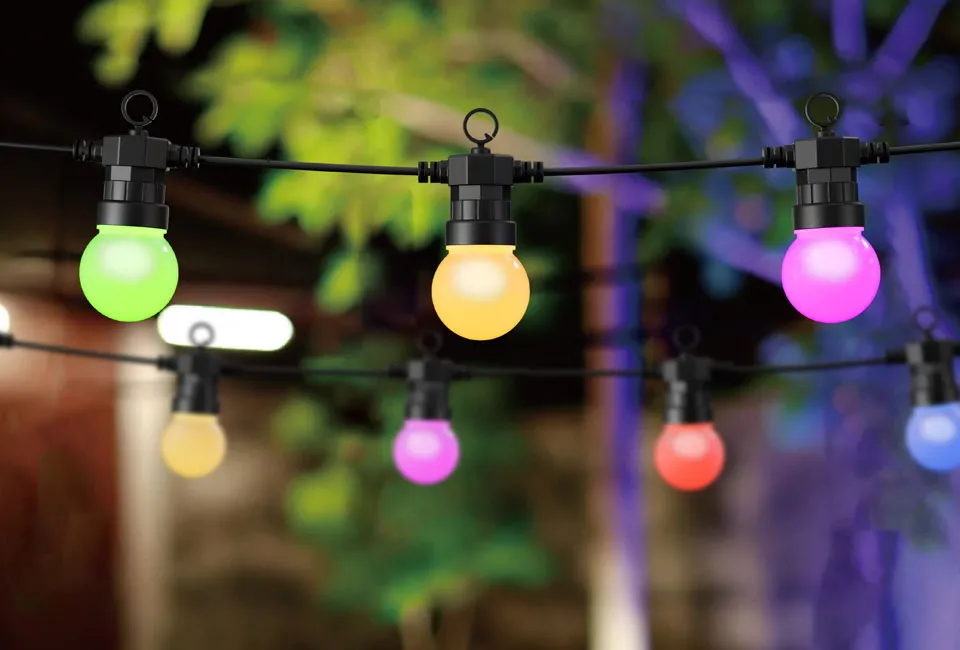 Cord&oacute;n fino de luces LED