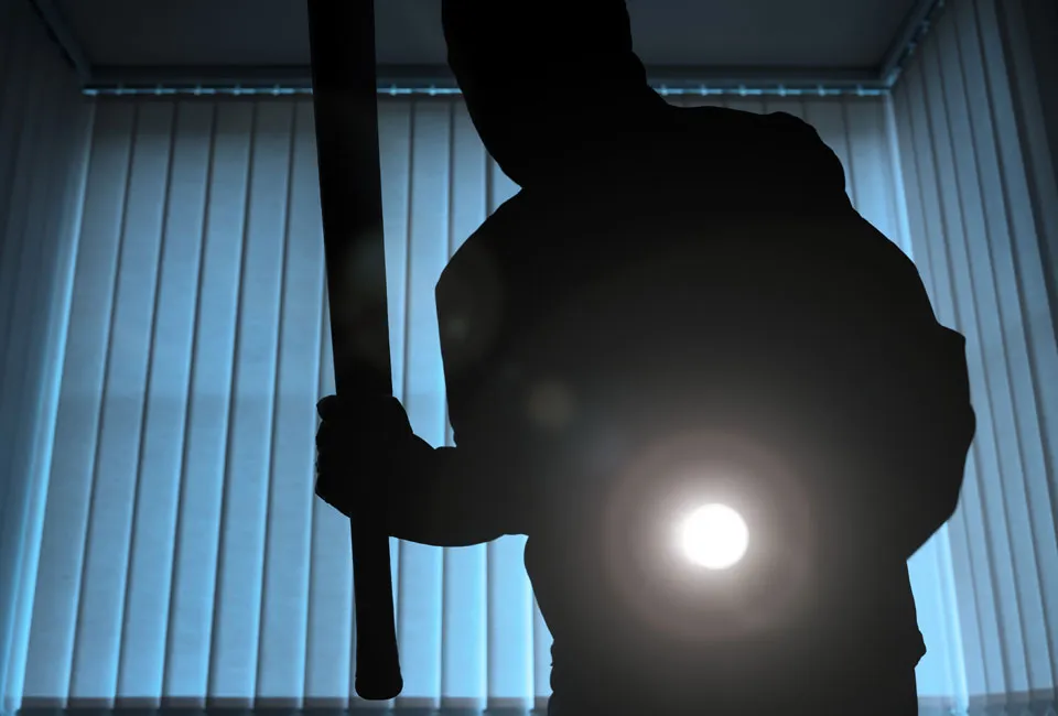 C&acirc;mara de vigil&acirc;ncia interior inteligente com vis&atilde;o noturna