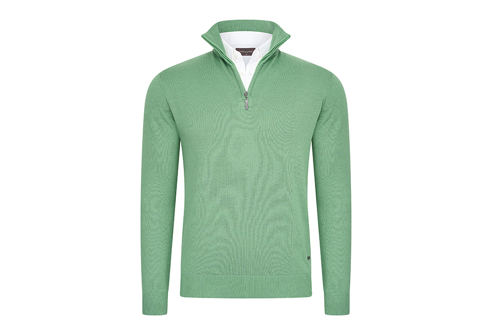 Men&#039;s pullover with shirt collar and zipper