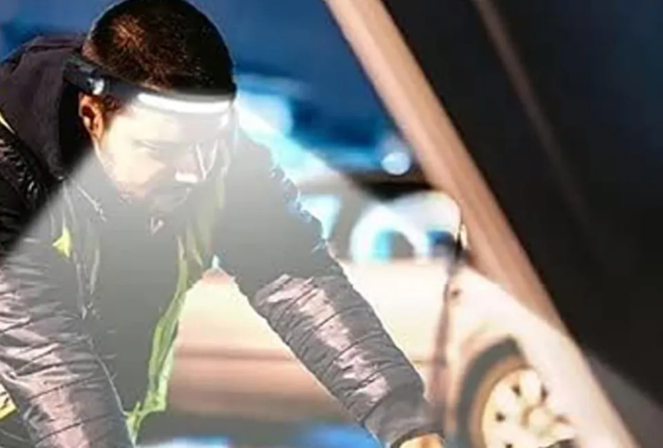 Rechargeable bright 2-in-1 headlamp with motion sensor