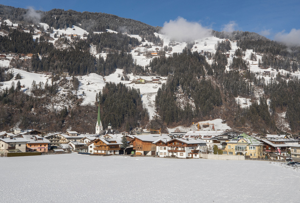 LAST MINUTE: All Inclusive Woche oder Halbwoche Skifahren im &ouml;sterreichischen Zillertal (Zell-am-Ziller)