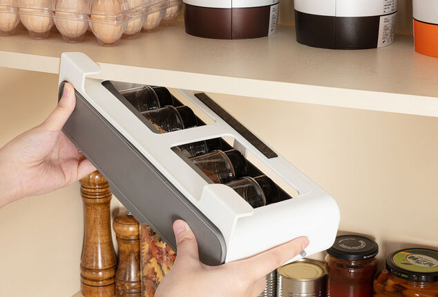 Spice rack for a tidy kitchen