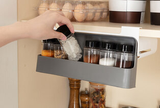 Spice rack for a tidy kitchen — 13