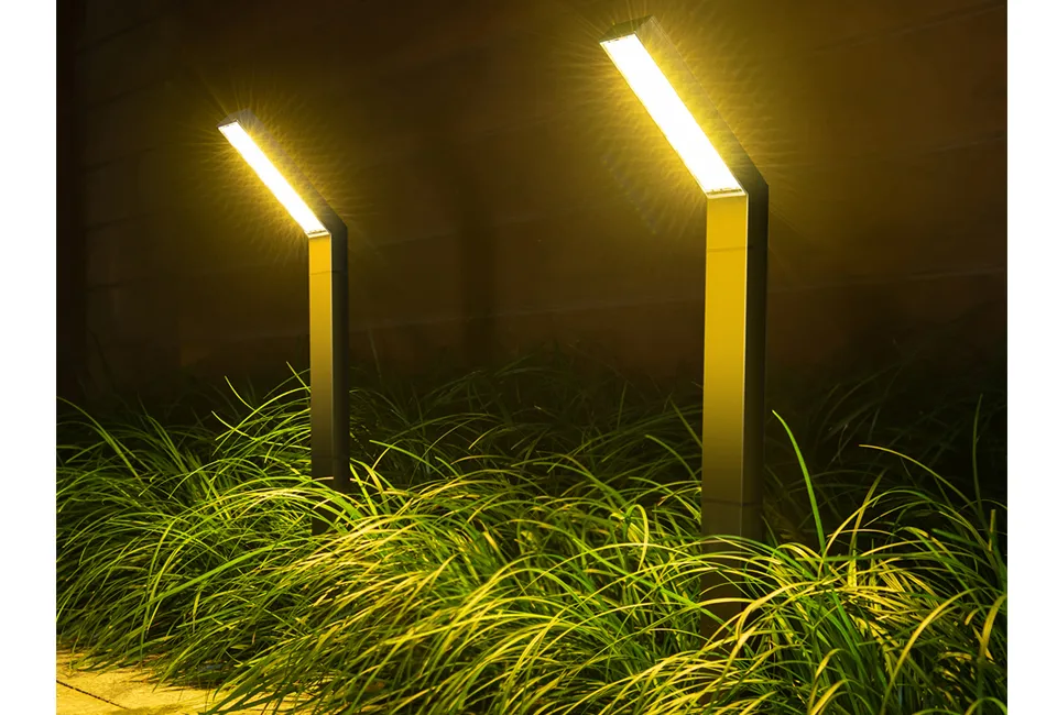Zestaw 2 lamp ogrodowych zasilanych energią słoneczną