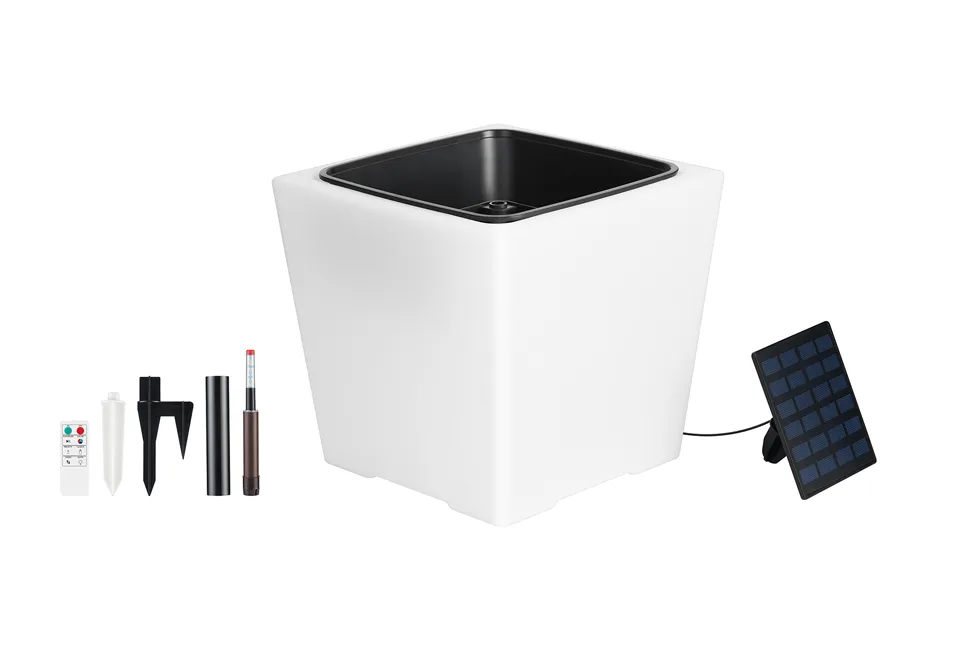 Plantenpot met LED verlichting en irrigatiesysteem