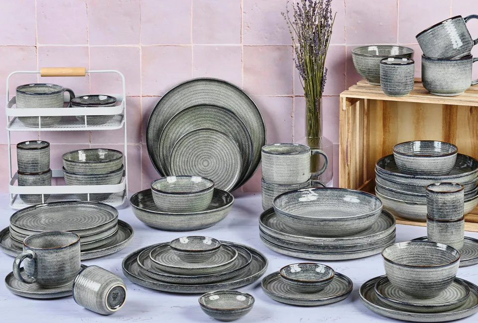 18- of 48- delige luxe serviesset