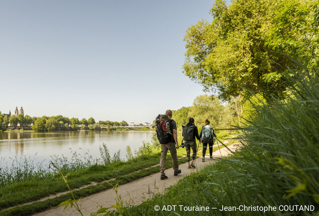 Séjour de 2, 3 ou 4 nuits incluant un repas pour partir à la découverte des châteaux de la Loire - Hôtel La Terrasse***