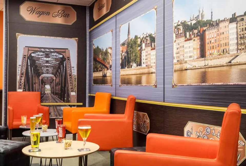 2, 4 of 5 nachten in Lyon - Hotel Victoria
