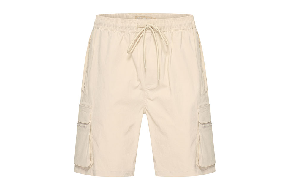 Comfortable men&#039;s shorts with pockets