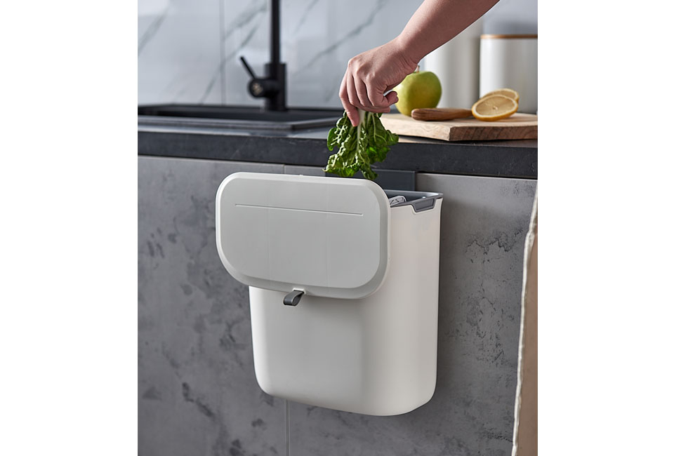 Poubelle de cuisine pratique de 7,7 litres