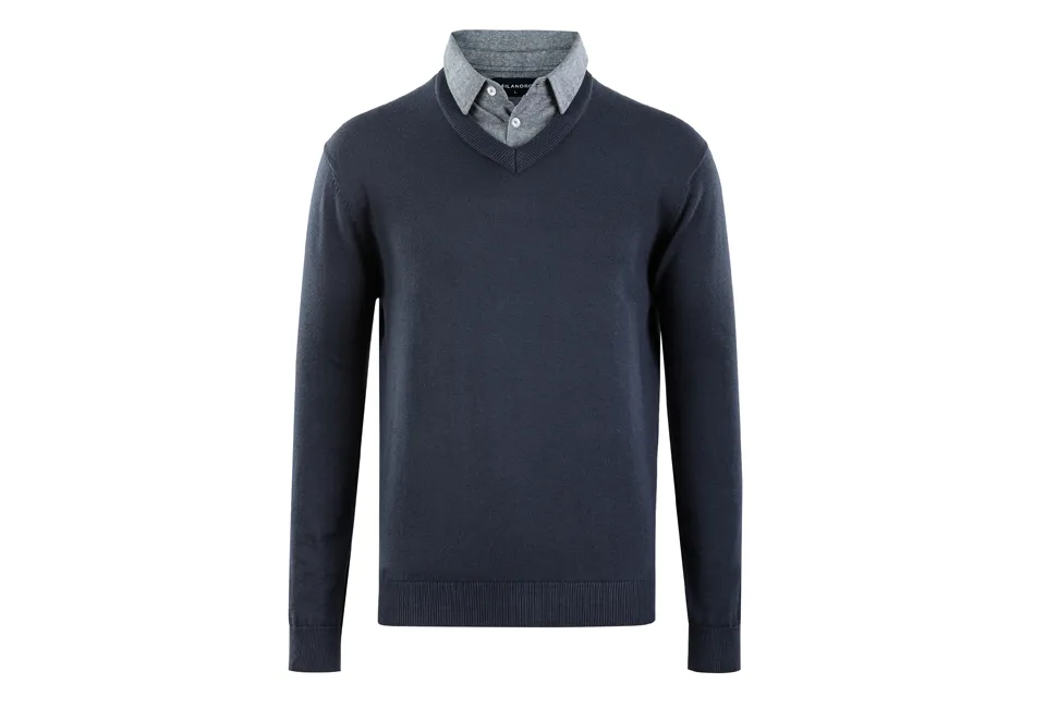 Men&#039;s pullover with shirt collar
