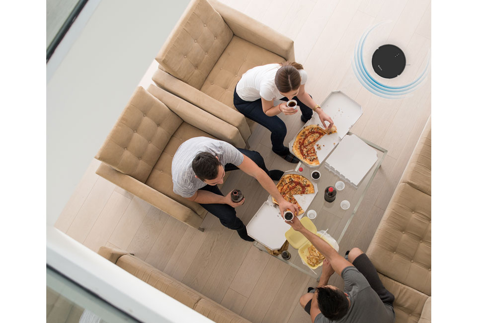 Aspirateur robot avec station de charge