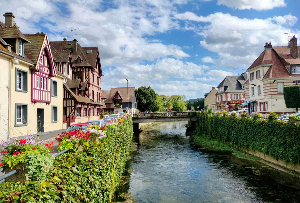 Herrlicher Aufenthalt mit Fr&uuml;hst&uuml;ck und 1 Abendessen in der Normandie