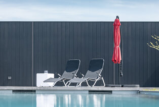 Élégant parasol déporté disponible en 4 couleurs — 10