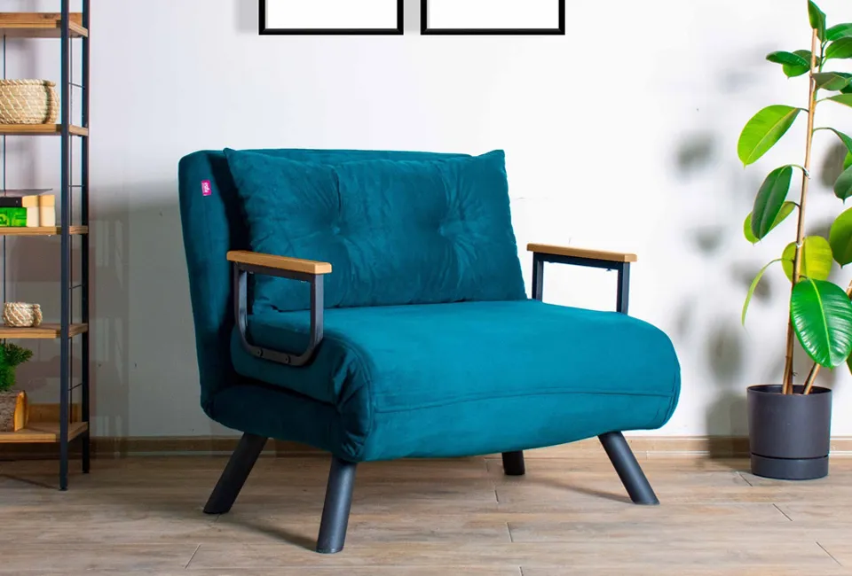 Wygodna rozkładana sofa