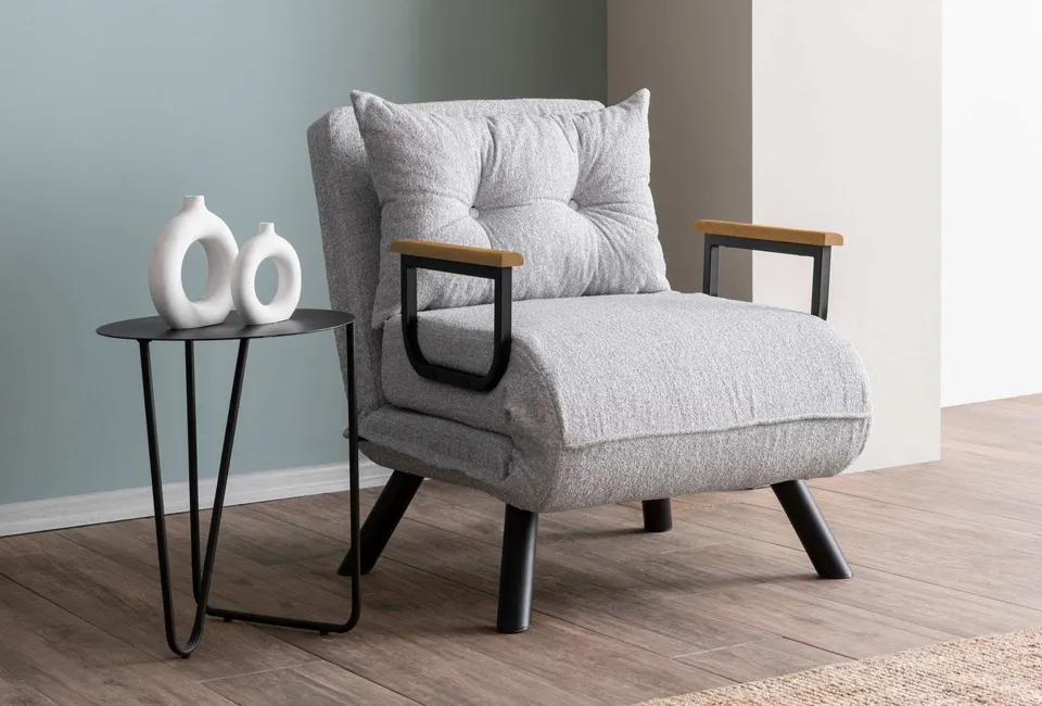 Wygodna rozkładana sofa