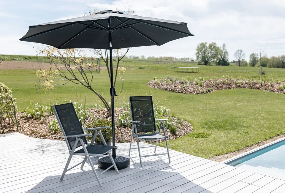 Conjunto de duas cadeiras de jardim