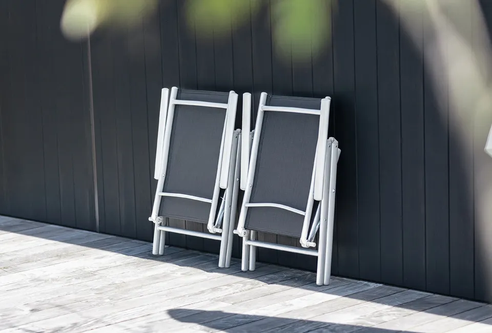 Conjunto de duas cadeiras de jardim