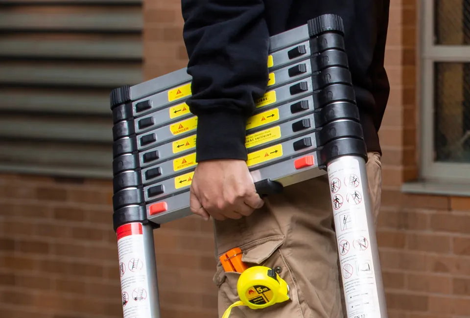 Uitschuifbare ladder