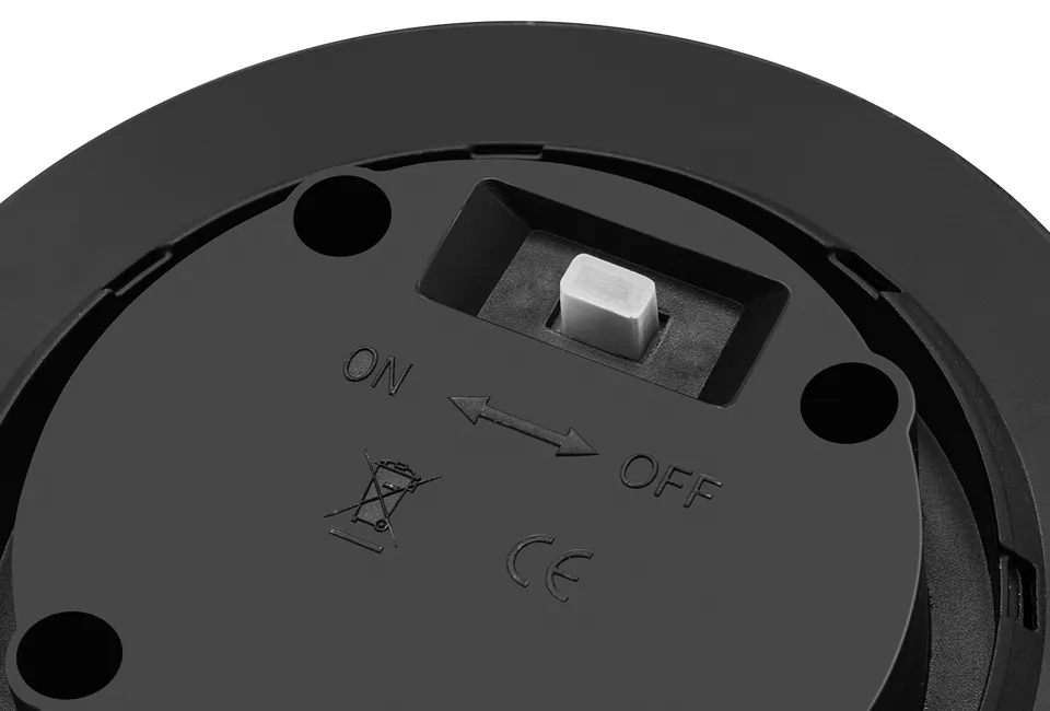 4 solar-powered LED ground spots