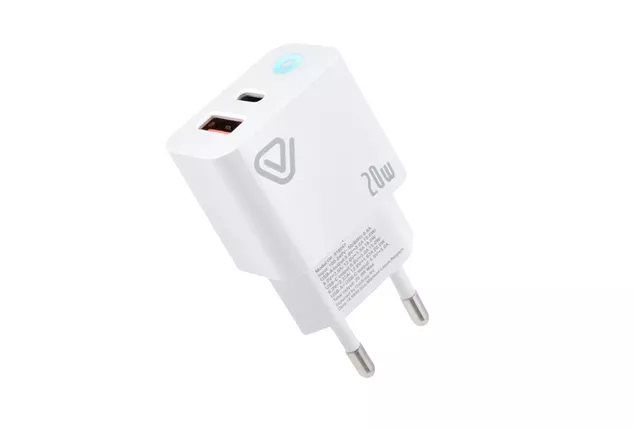 Leistungsstarke 10.000 mAh Powerbank mit Display