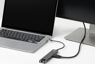 Adaptateur USB 8-en-1 pour une transmission rapide des fichiers — 3