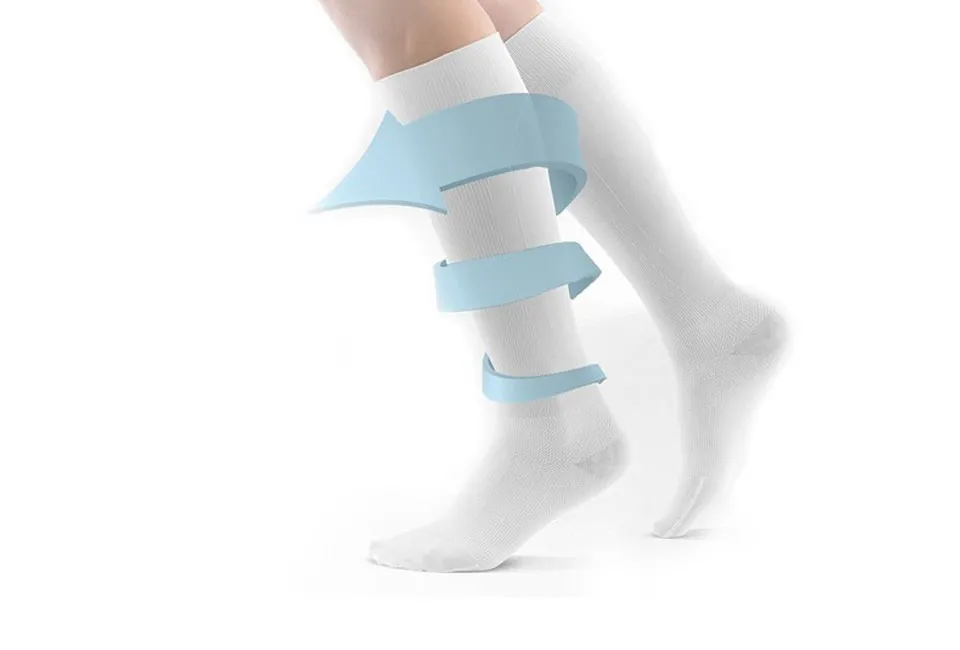 2 &oacute; 4 pares de medias de compresi&oacute;n