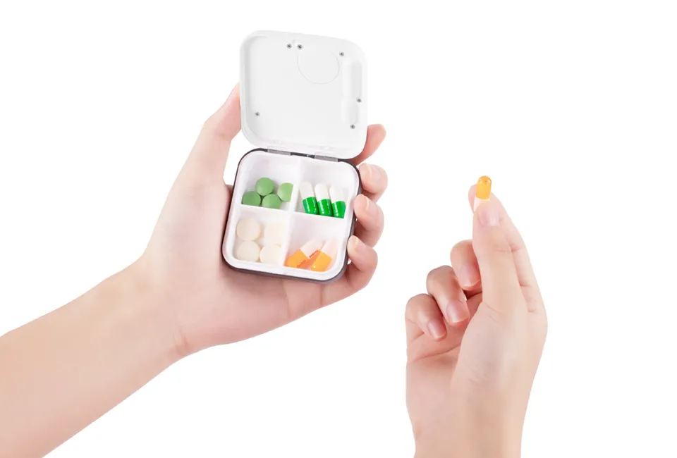 Pudełko na tabletki z timerem i 5 alarmami