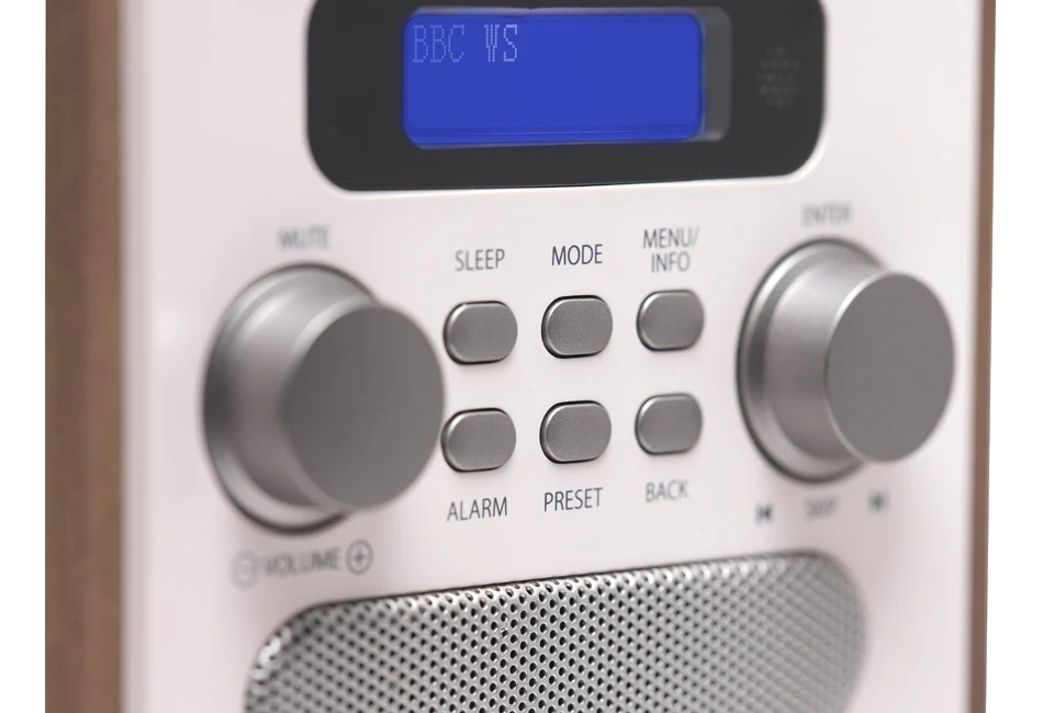 DAB+-radio Bluetoothilla ja herätyskellolla