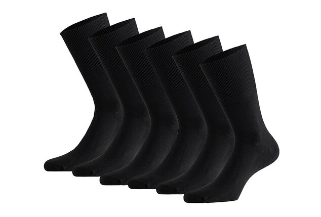 6 pairs of diabetic socks with non-constricting cuffs