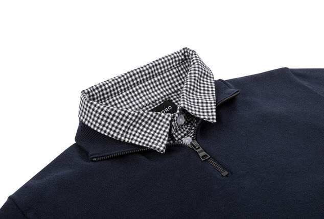 Men's pullover with shirt collar and half-zipper