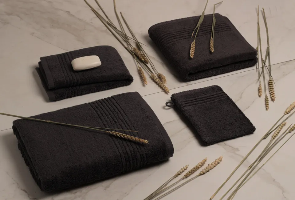 Towels made of 100% high-quality Egyptian cotton