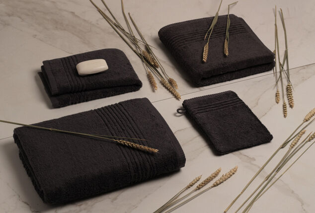 Towels made of 100% high-quality Egyptian cotton
