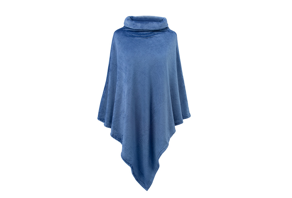 Bequemer Fleece-Poncho für drinnen und draußen