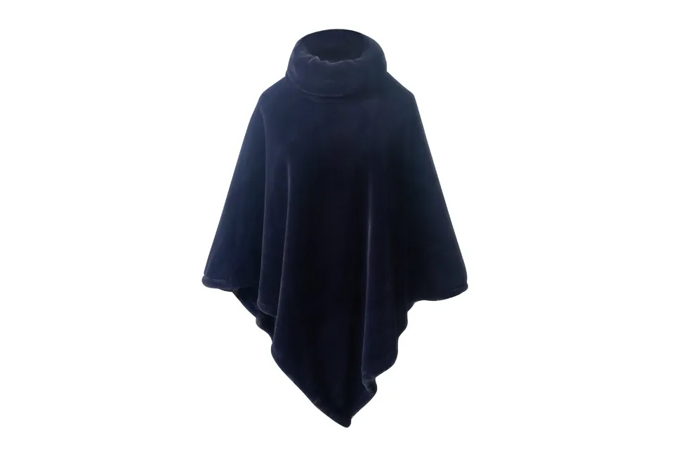 Warmer Poncho oder Umhang f&uuml;r Frauen