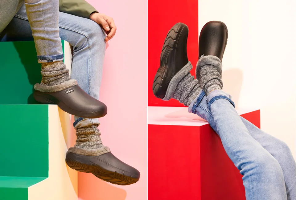 Comfortable garden clogs with soft lining