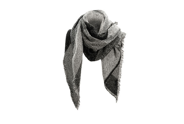 Deliciously warm and stylish scarf