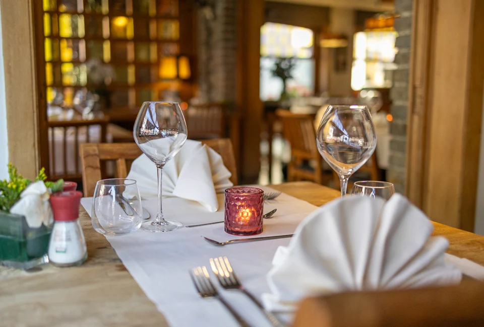 Séjour culinaire de 2 ou 3 nuits avec menu gibier (en saison) dans un hôtel 4 étoiles des Ardennes belges - Hôtel du Commerce****