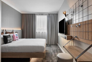 Trendy citytrip van 2, 3 of 4 nachten met ontbijt in Amiens - Moxy Amiens*** — 3