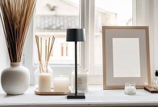 Lampe de table élégante pour l'intérieur et l'extérieur — 4