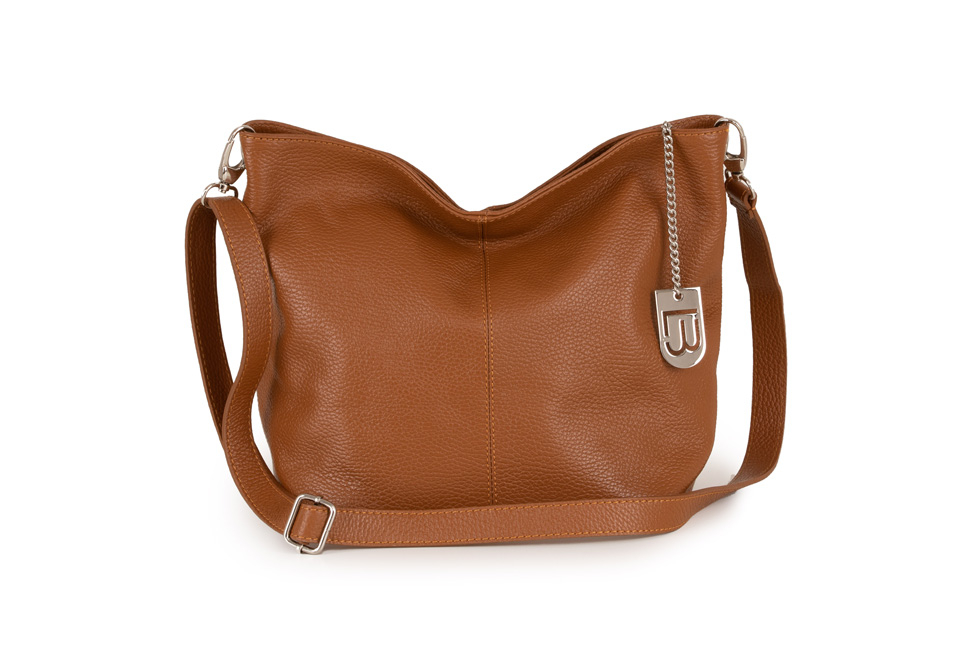 Luxurious Italian leather handbag in 11 stylish, fresh colours