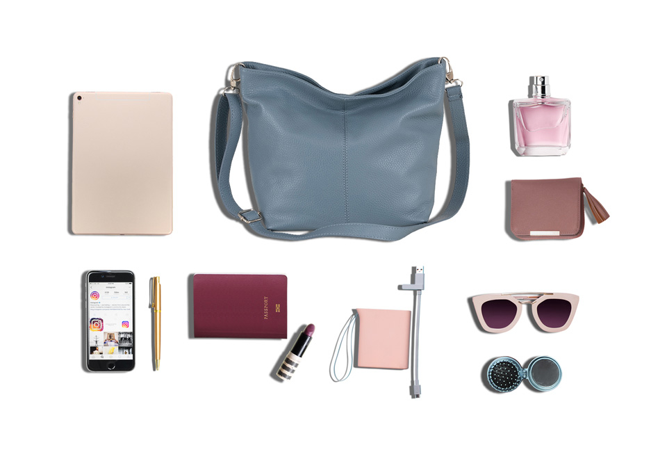 Luxurious Italian leather handbag in 11 stylish, fresh colours