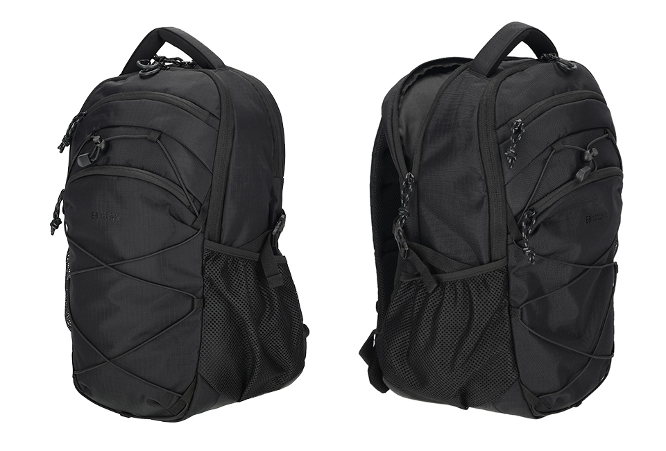 Comfortable, versatile hiking backpack with padded back panel