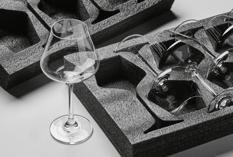 Elegantes 24-teiliges Gläserset für jeden Anlass am Tisch