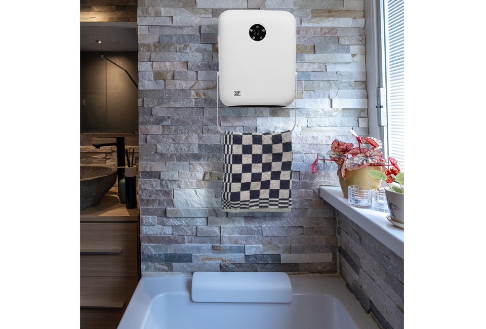 Chauffage de salle de bains avec porte-serviettes pratique et télécommande