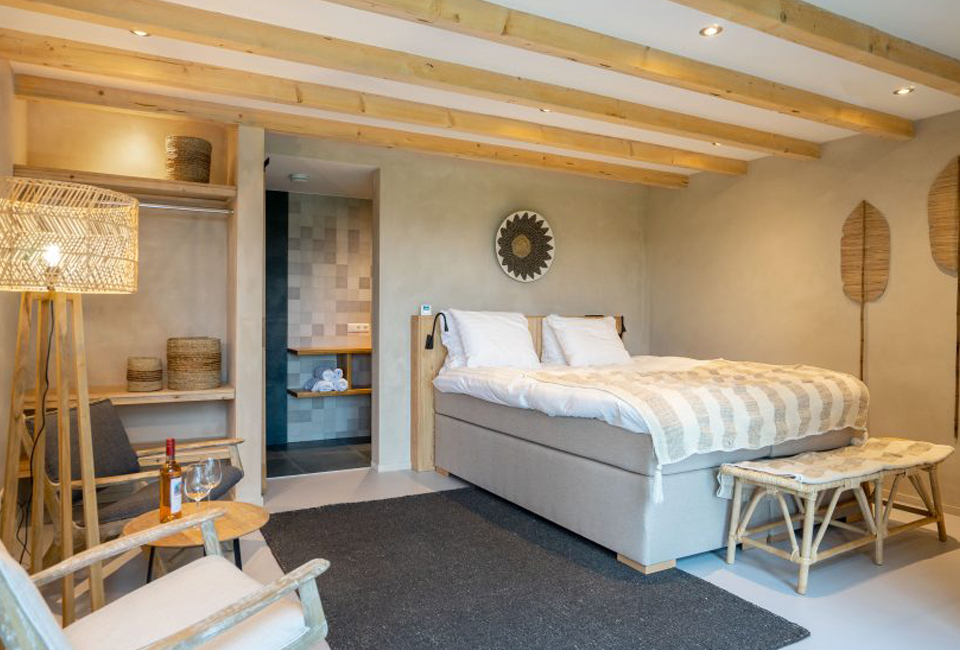 2 of 3 nachten ontspannen tussen natuur en wijn bij B&B Bed & Wijn