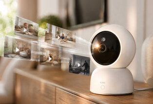 Caméra de sécurité intérieure intelligente avec vision nocturne et carte mémoire SD en option — 2